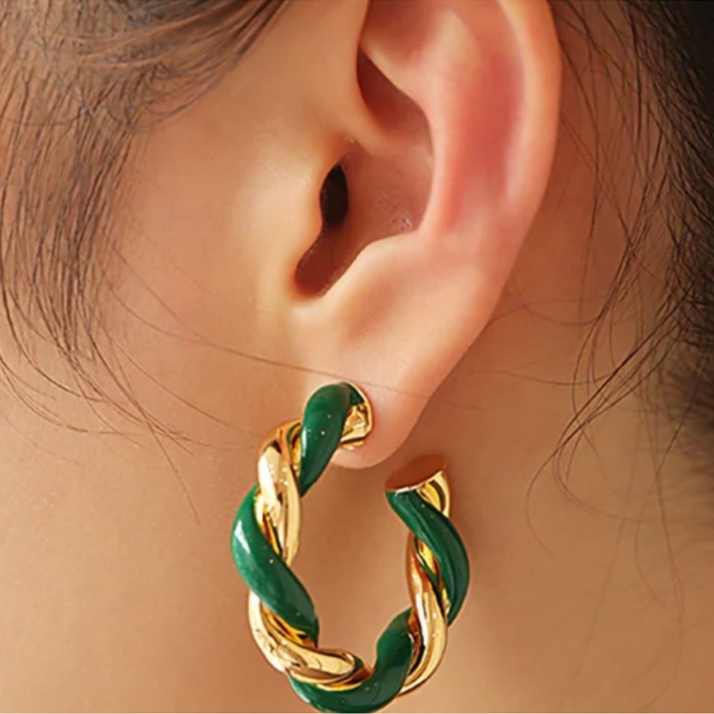 Elegant Green and Gold Twisted Hoop Earrings
